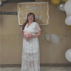 Elegant White Lace Party Dress